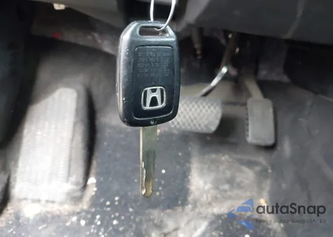 2016 Honda Civic Lx z USA, uszkodzony, nr VIN 19XFC2F52GE011342